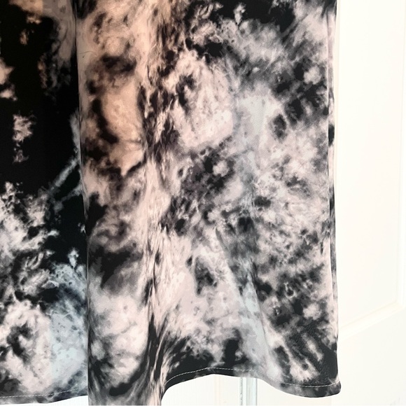 Sanctuary Black, White & Pink Tie Dye Patterned Midi Casual Skirt - Picture 3 of 7